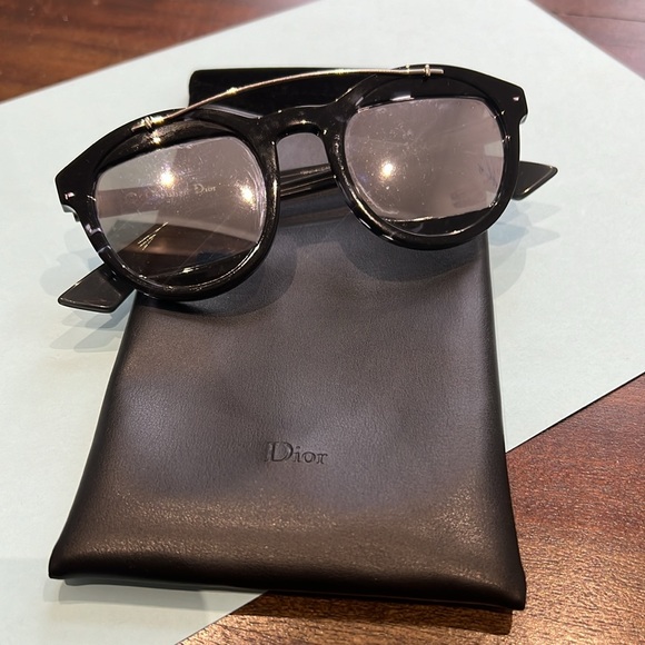 Dior sunglasses for $150 - Picture 6 of 6